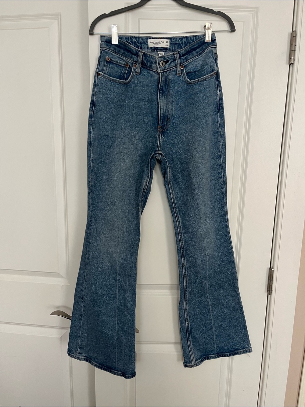 Abercrombie Curve Love Flared Women’s Jeans